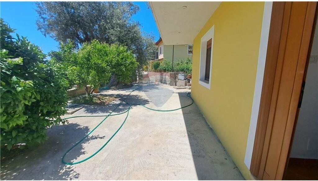 Shtëpi Private për Shitje – Kaninë, Vlorë