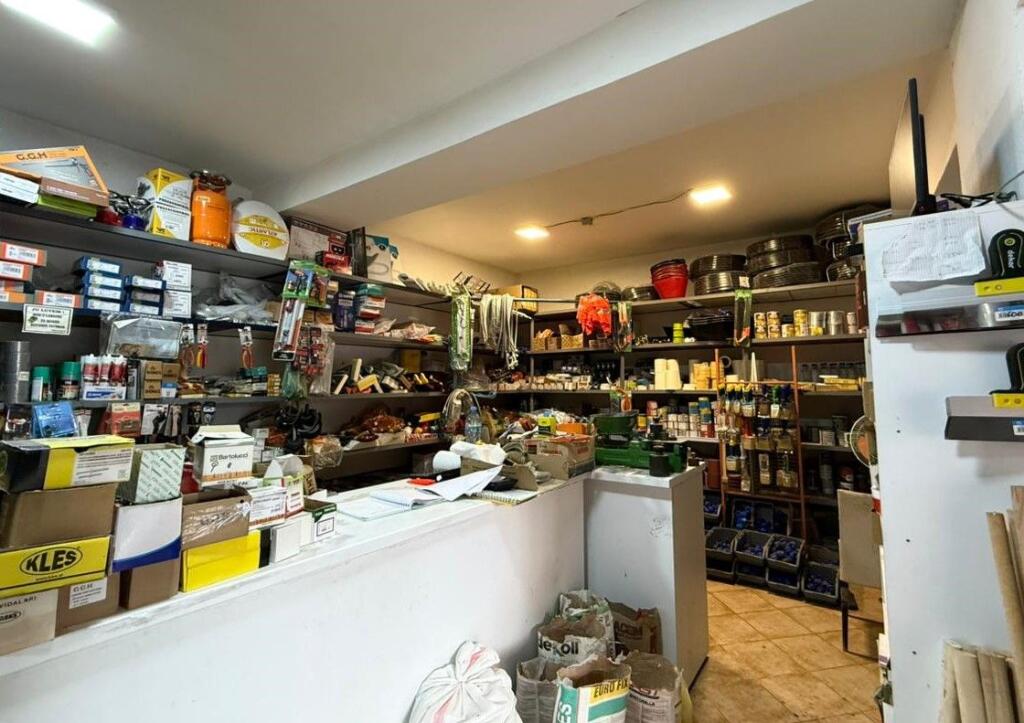 QERA, AMBIENT BIZNESI, KINOSTUDIO, TIRANE ID: 530581013-1