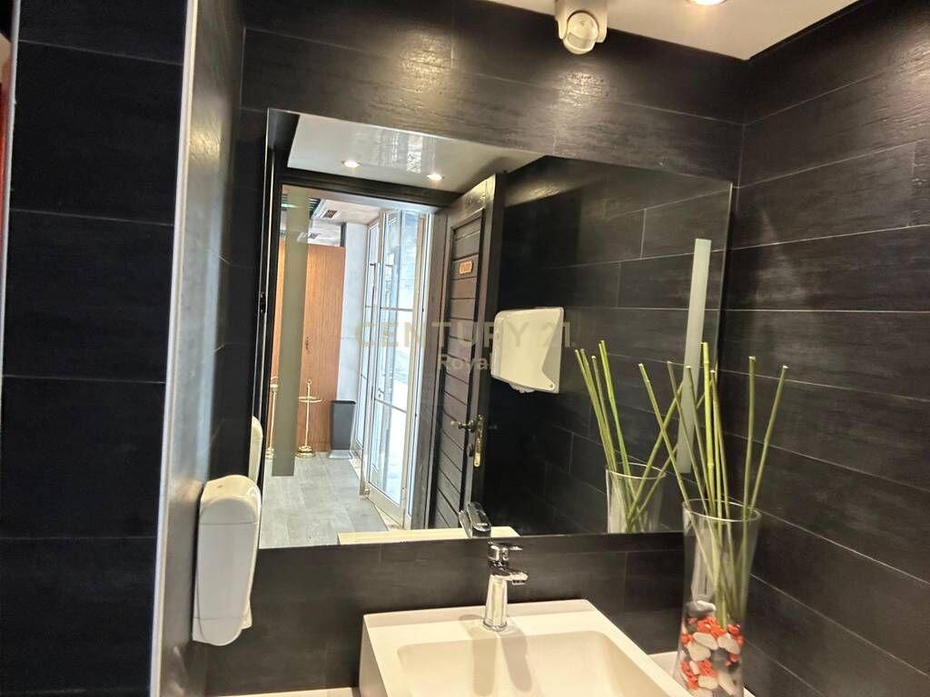 RESTAURANT FOR RENT NEAR ZOGU I ZI 2,000 € /Month