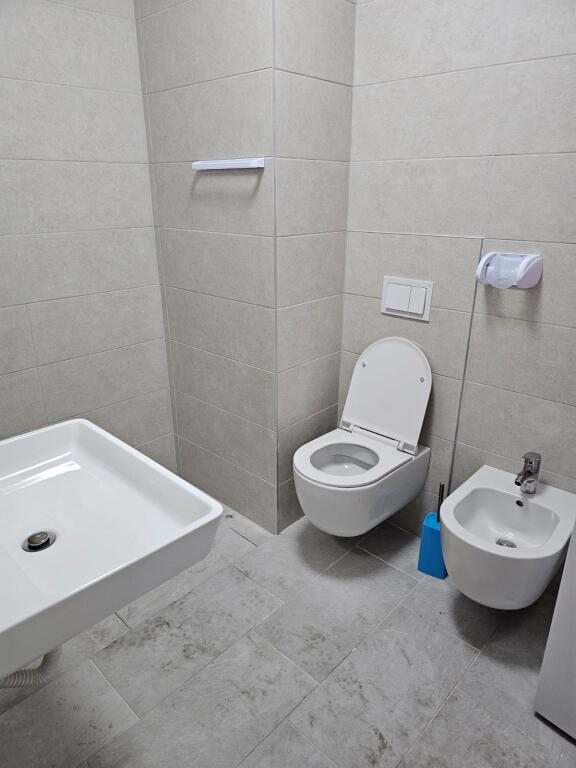 Prima volta in affitto: 1+1 ( 📍Turdiu - Campo Aviazione  | piano: 6 appena investito  | *50,000Leke/mese* tutto nuovo, ideale per coppia