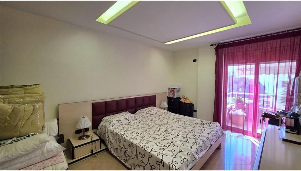 Apartament 1+1 me pamje nga deti ne shitje,Vlore
