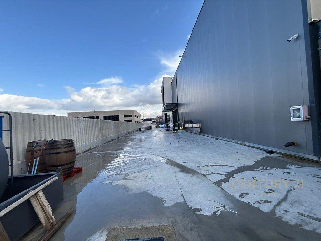 MULTIFUNCTIONAL BUILDING FOR RENT IN THE VAQARR AREA!