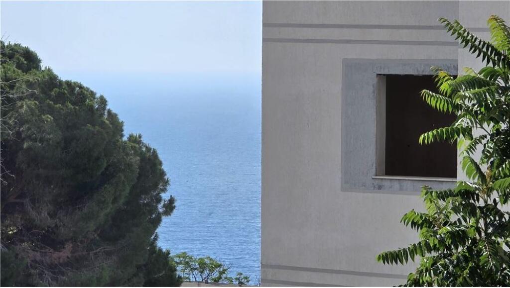 Apartament 1+1 me pamje nga deti ne shitje,Vlore