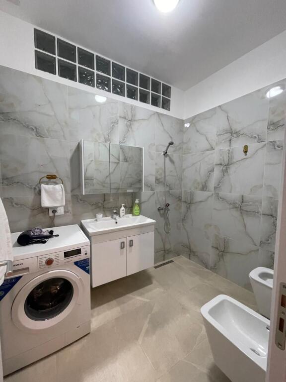 Jepet me qira shtëpi private – Lagjja e Re, Durrës