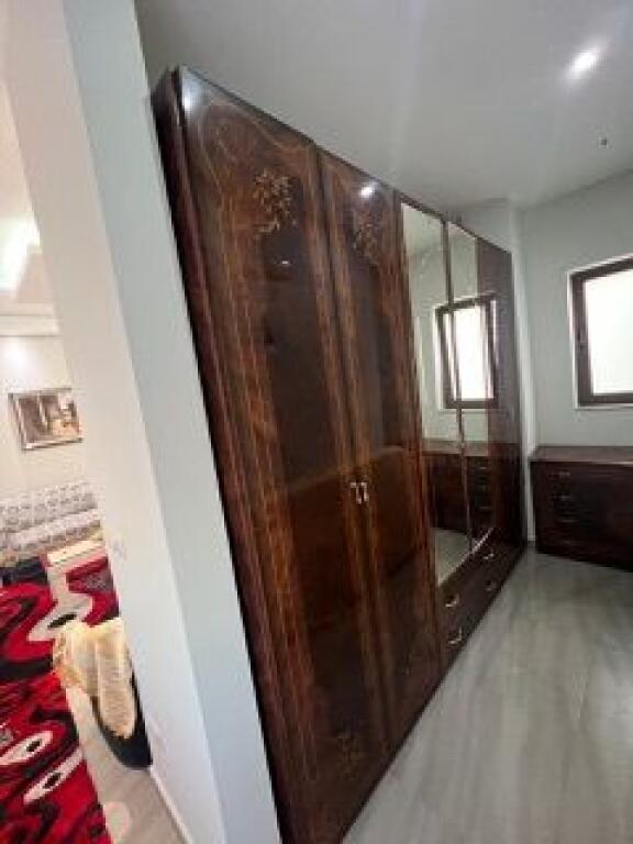 Garsoniere lluks ne yzberisht me 350€