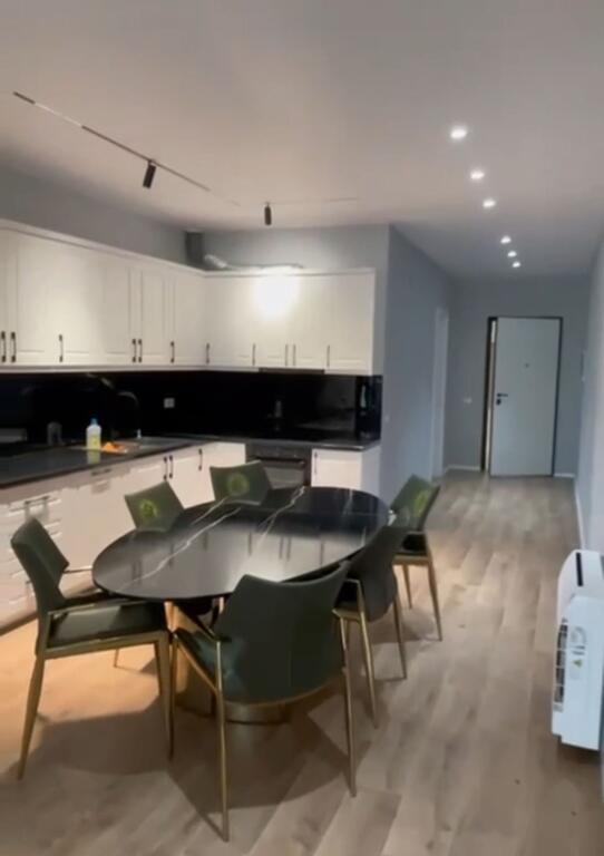 For rent apartment 2+1+2+ parking, Dry Lake