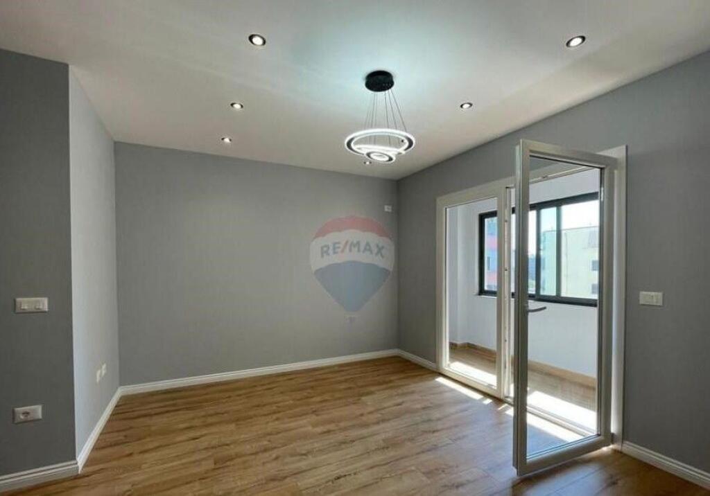 Apartment - For Sale - 5 Maji Street, Tirana(ID: 530181098-65)