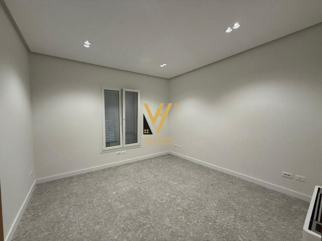 BUSINESS BUILDING FOR RENT ON ELBASAN STREET 9,000 EURO