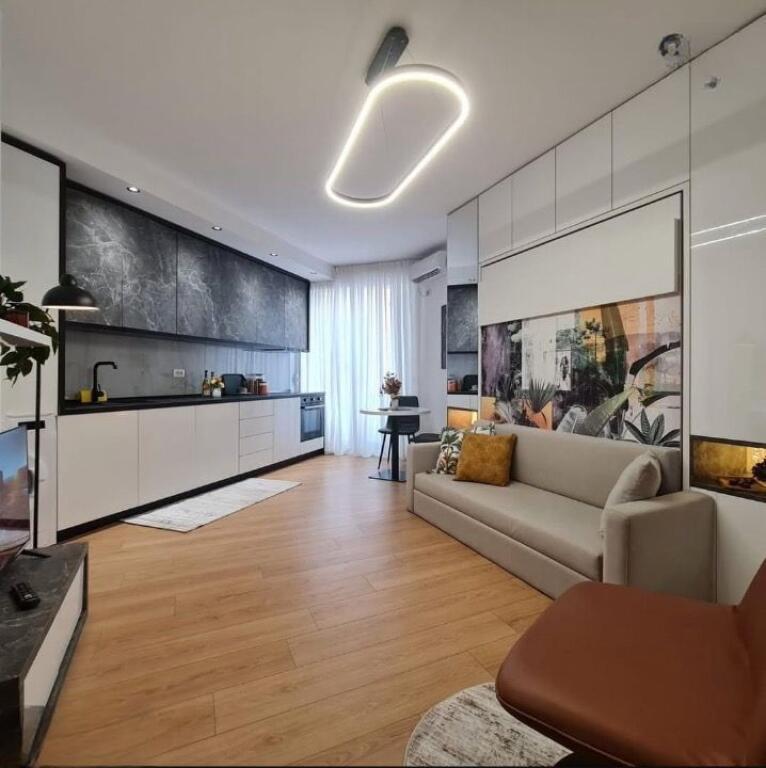 🏢 Studio/Garsoniere 35m² in Vendita – Komuna e Parisit