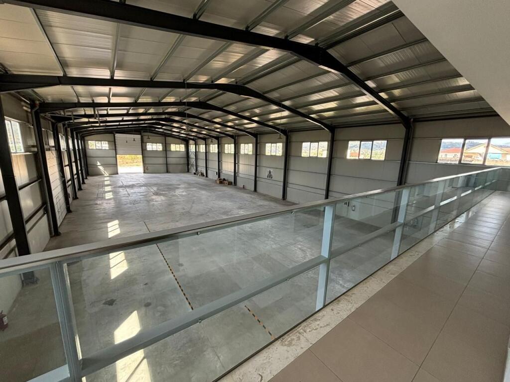 🏡 Jepet Kapanon Industrial me qira ne Vore