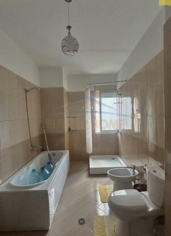 Shitet, Apartament 2+1, Rruga Dajtit Fresk, Tirane