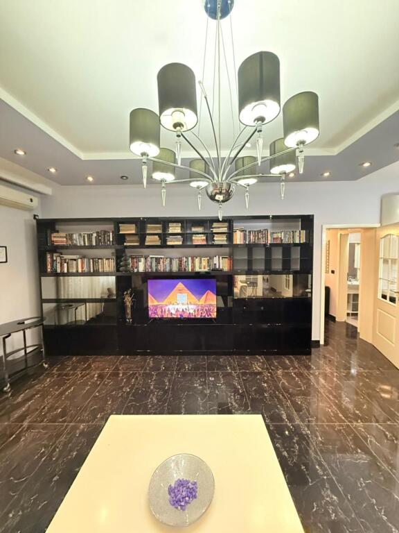 Apartament 3+1+2 me qera ne Bllok