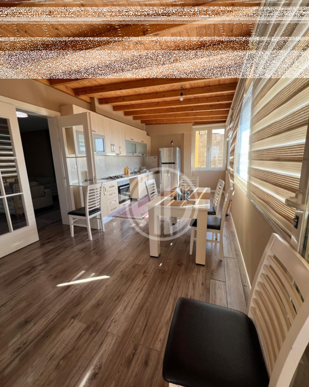 Papafingo 2+1+2 për Qira – prane Stadiumit, Durrës