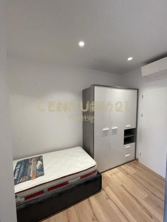Apartament Premium 2+1+2 me Qira – Rruga e Elbasanit, Tiranë