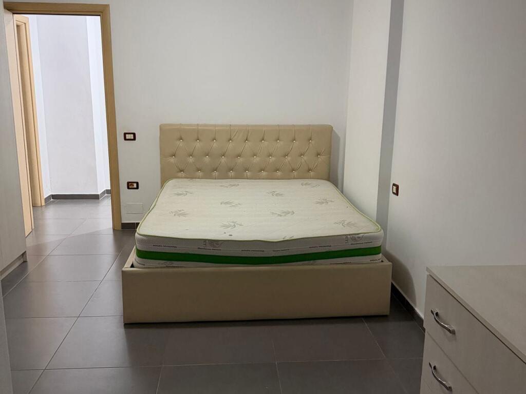 APARTAMENT ME QERA 2+1 YZBERISHT 50.000 LEKE