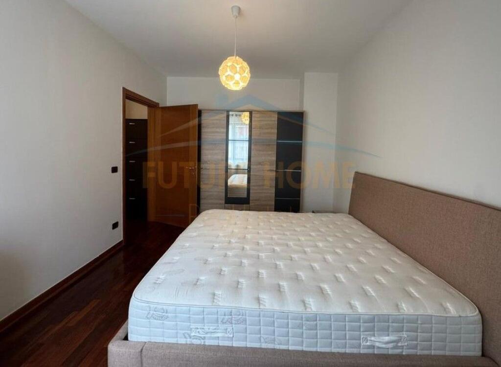 Rent, Apartment 3+1+3+ PARKING SPACE, Artificial Lake, Tirana. 