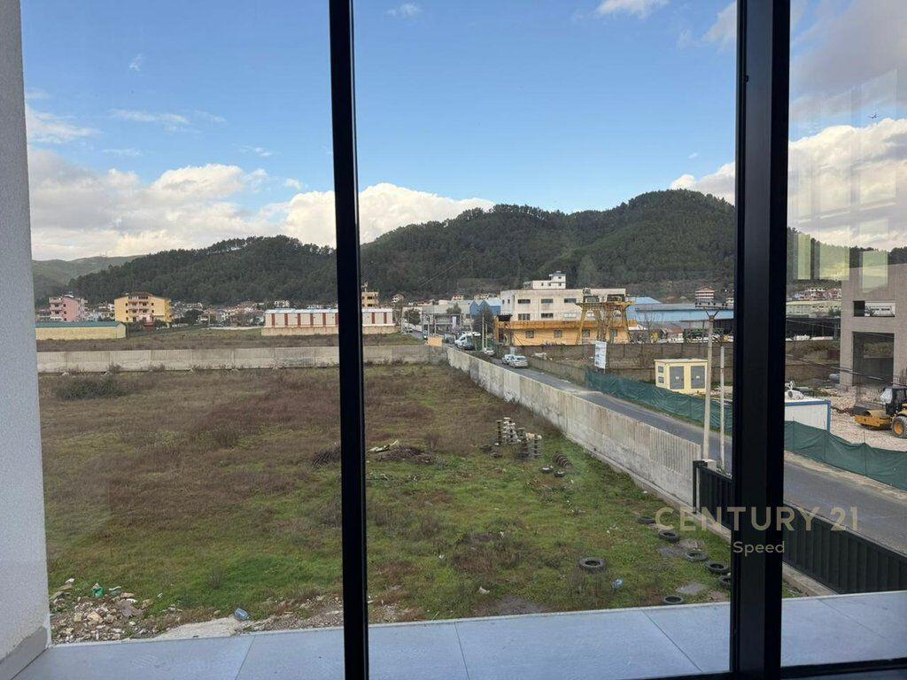 MULTIFUNCTIONAL BUILDING FOR RENT IN THE VAQARR AREA!