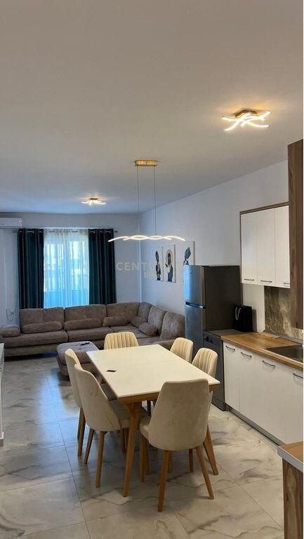 Shitet apartament 2+1+2 tek OASIS REZIDENCE.