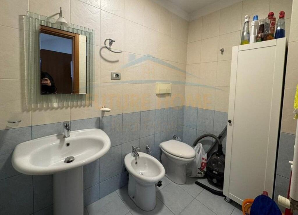 Rent, Apartment 3+1+3+ PARKING SPACE, Artificial Lake, Tirana. 