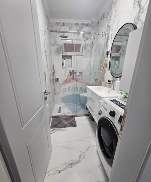 1+1 me qira tek Rruga e Elbasanit