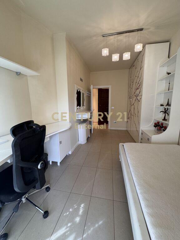 Appartamento 3+1+2 + Posto Auto in affitto in Via Kosovareve