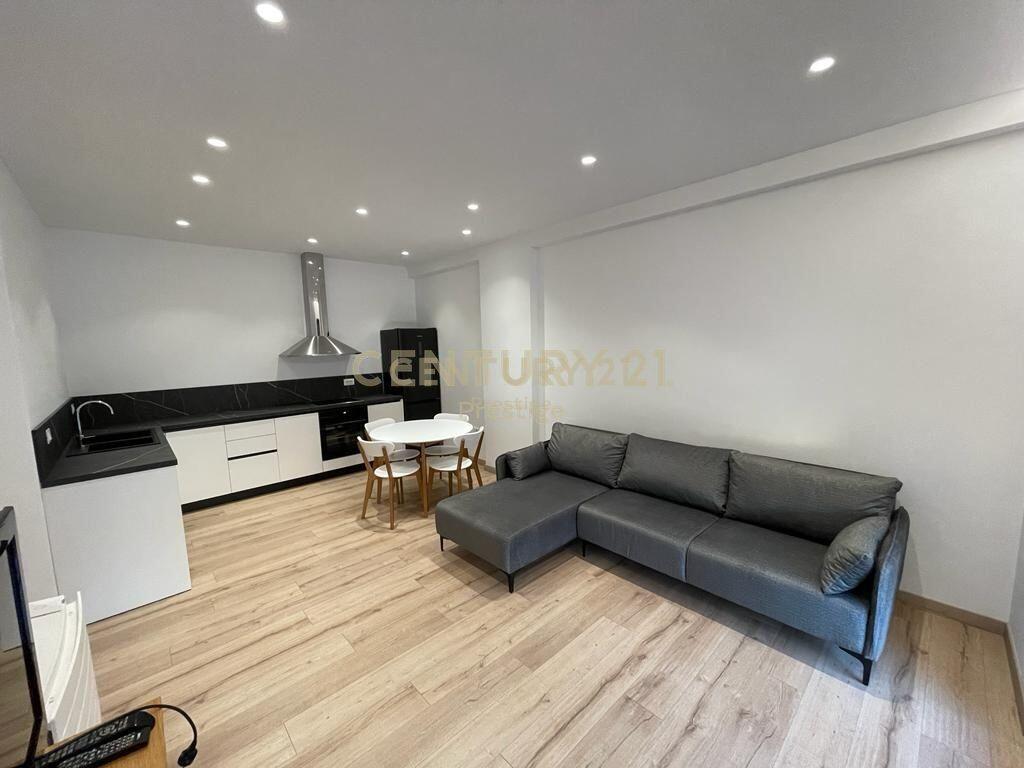 APARTAMENT PREMIUM ME QIRA APARTAMENT 2+1+2 TEK RRUGA ELBASANIT, TIRANE!
