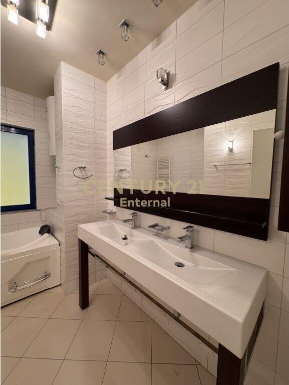 Appartamento 3+1+2 + Posto Auto in affitto in Via Kosovareve