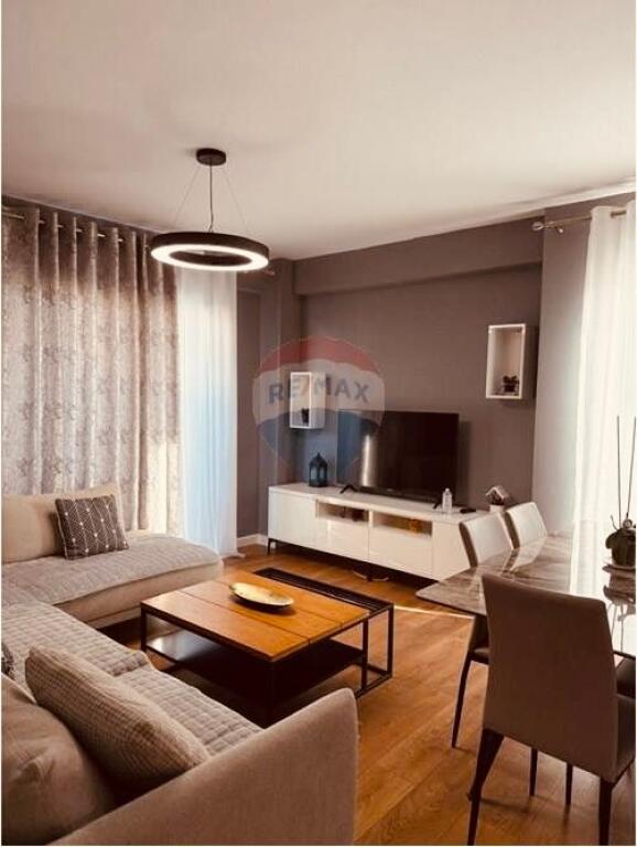 Jepet apartament me qera 2+1