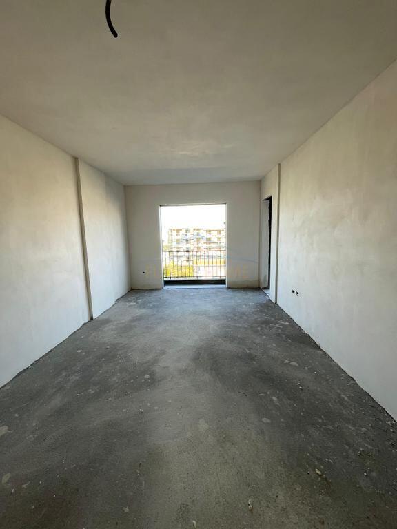 For sale, Apartment 2+1+2, Green Residence Kamez, Tirana.