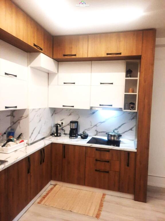 Appartamento In Affitto 2+1+2 presso Farmacia 10 (ID B2201675) Tirana