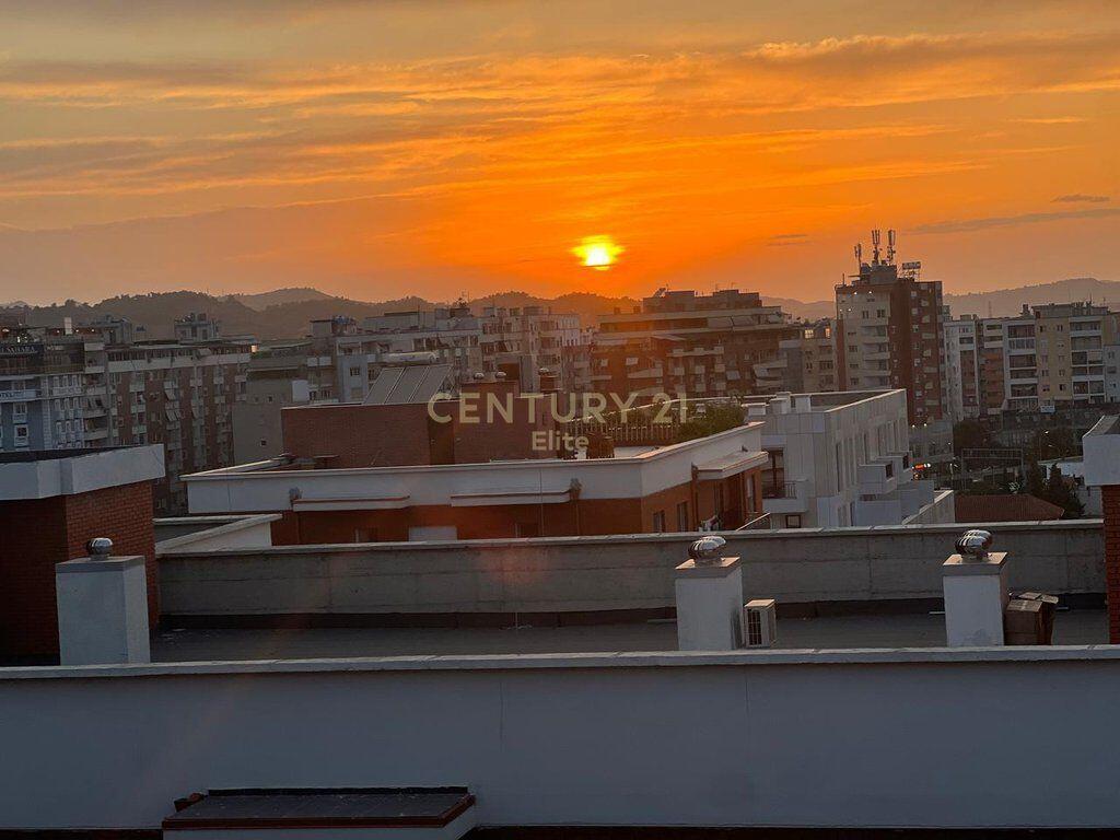 Shitet apartament 2+1+2 tek OASIS REZIDENCE.