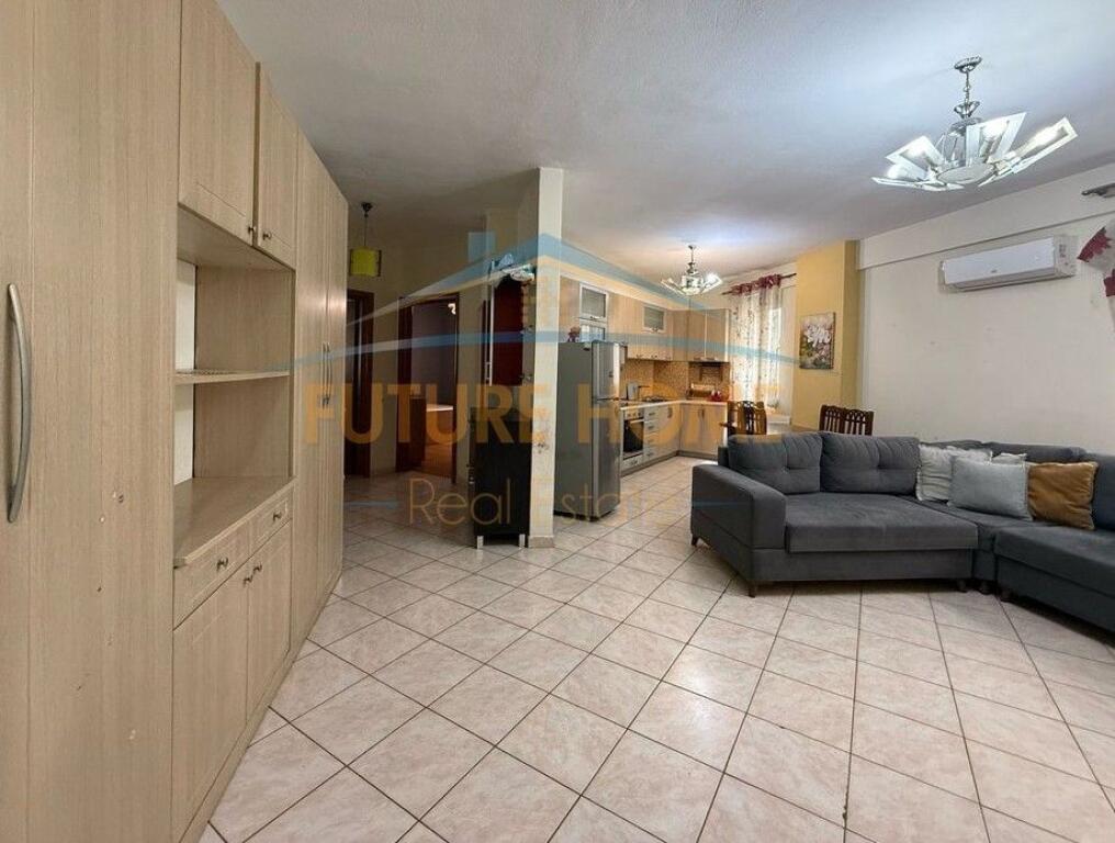 Rent, Apartment 2+1+2, Garda