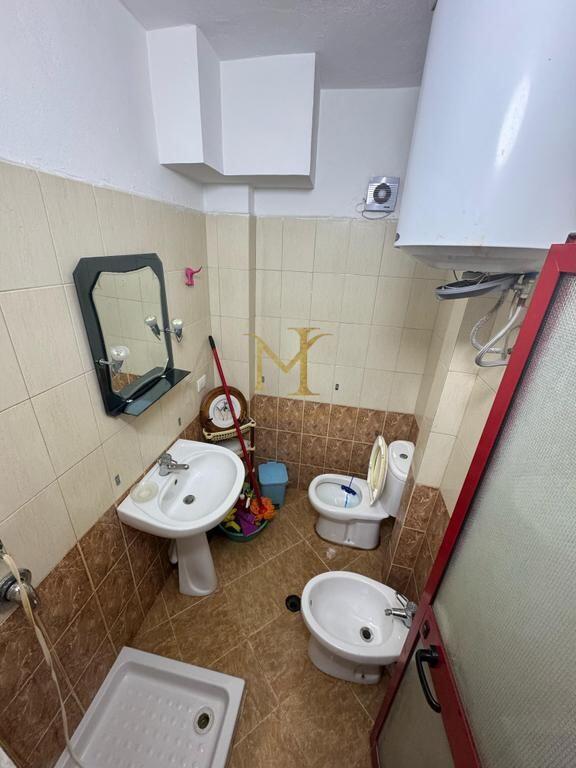 SHITET APARTAMENT 2+1 TEK SHKEMBI I KAVAJES!!