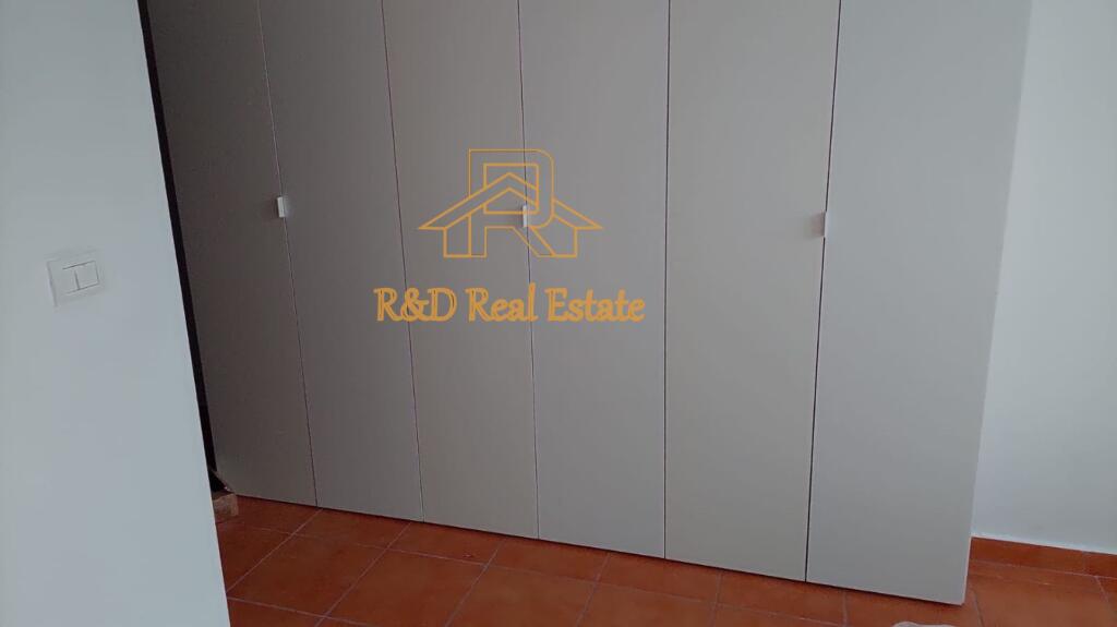 🏡 SHTËPI ME QERA – Kompleksi Fratari, Astir