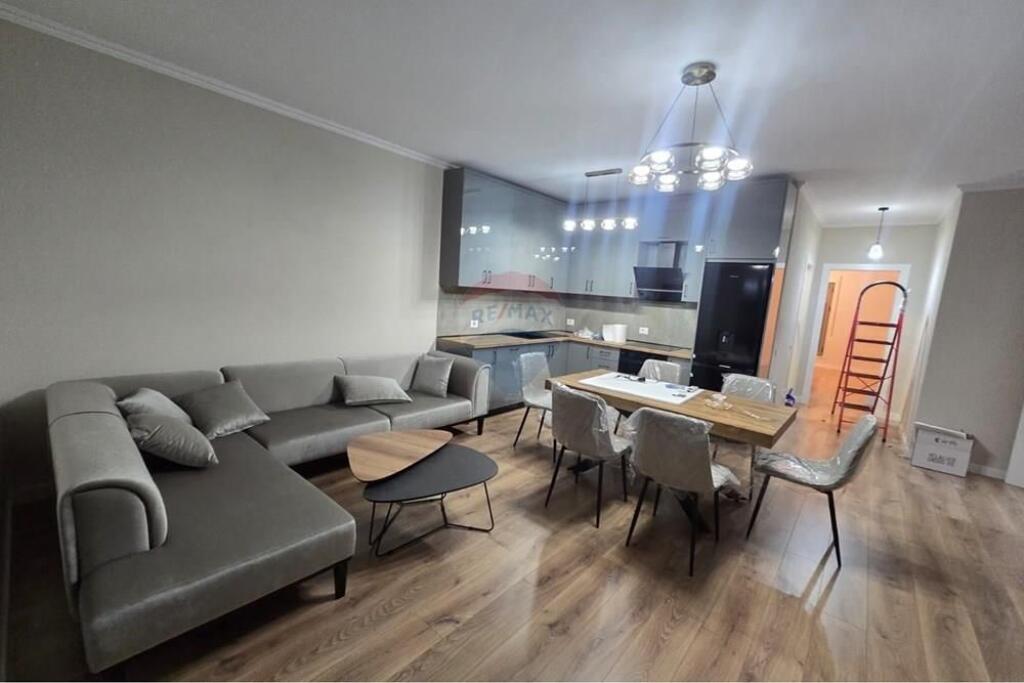 JEPET APARTAMENT 2+1 ME QIRA,KOMPLEKSI DELIJORGJI!