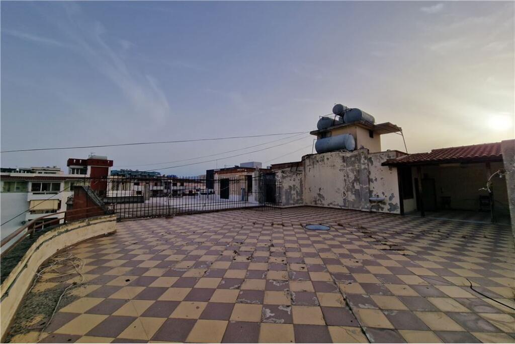 Okazion Penthouse ne shitje prane parkut Aulona,Vlore