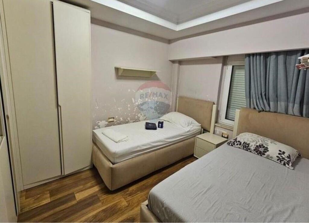 Apartment - For Sale - 9 Floors, Tirana(ID: 530571009-44)