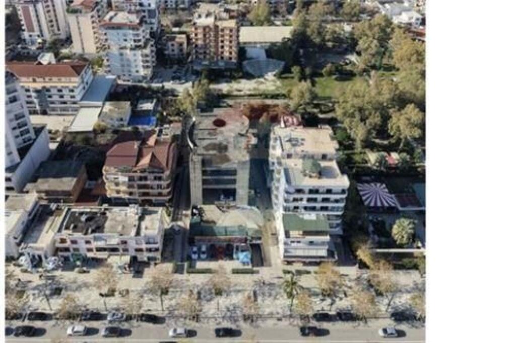 Okazion Penthouse ne shitje prane parkut Aulona,Vlore