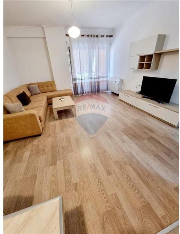 Apartment 1+1 for rent Kavaja Street!