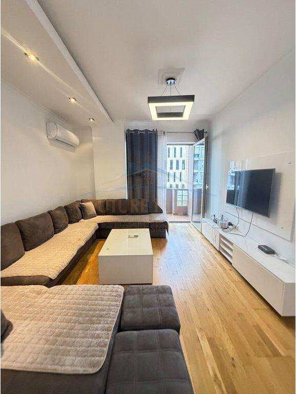 Qera, Apartament 2+1+2, Rrethrrotullimi Unaza e Re, Tiranë. 600 €,PARK62142