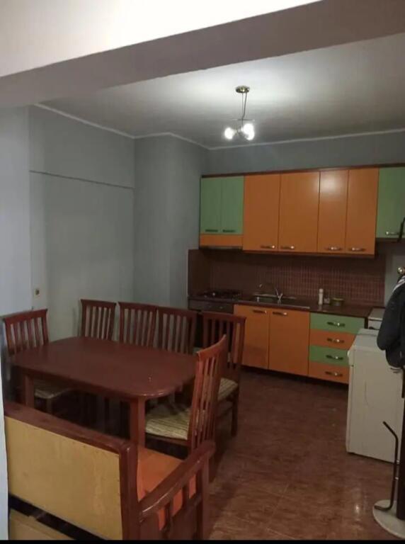 🏢Don Bosko,prane Shkolles “Qazim Turdiu”jepet me qera apartament 1+1i mobiluar 45,000Leke