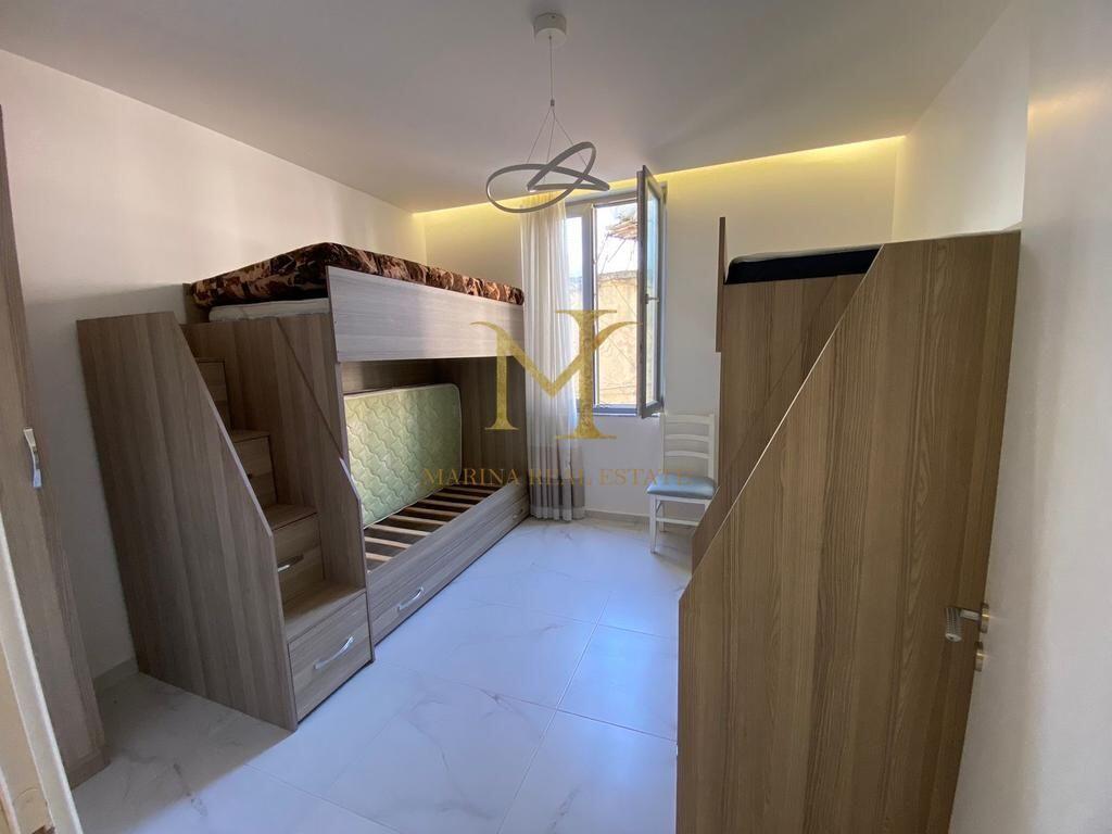 APARTAMENT 1+1 VIJA E PARE ME DETIN NE PLAZH DURRES !!