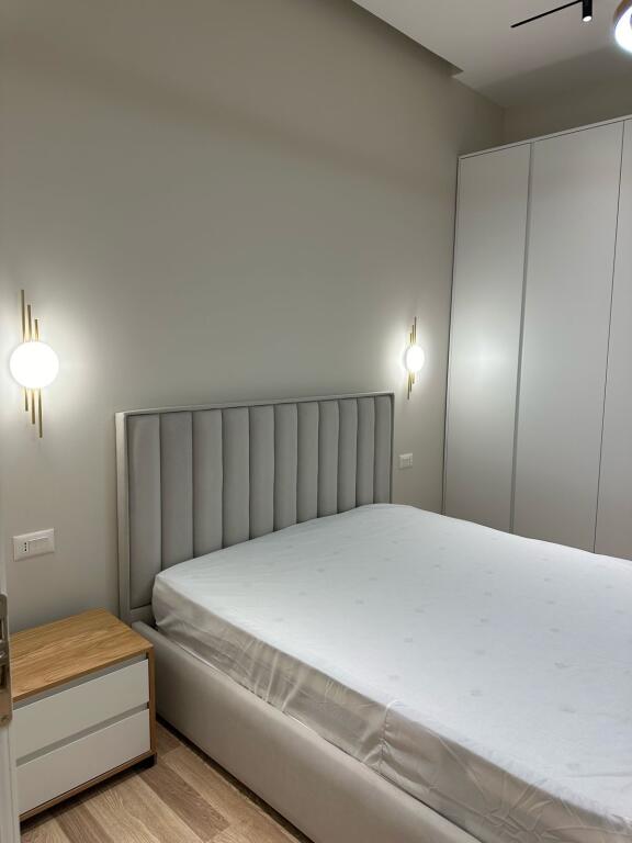 Jepet Me Qera Apartament 2+1+1 Ballkon