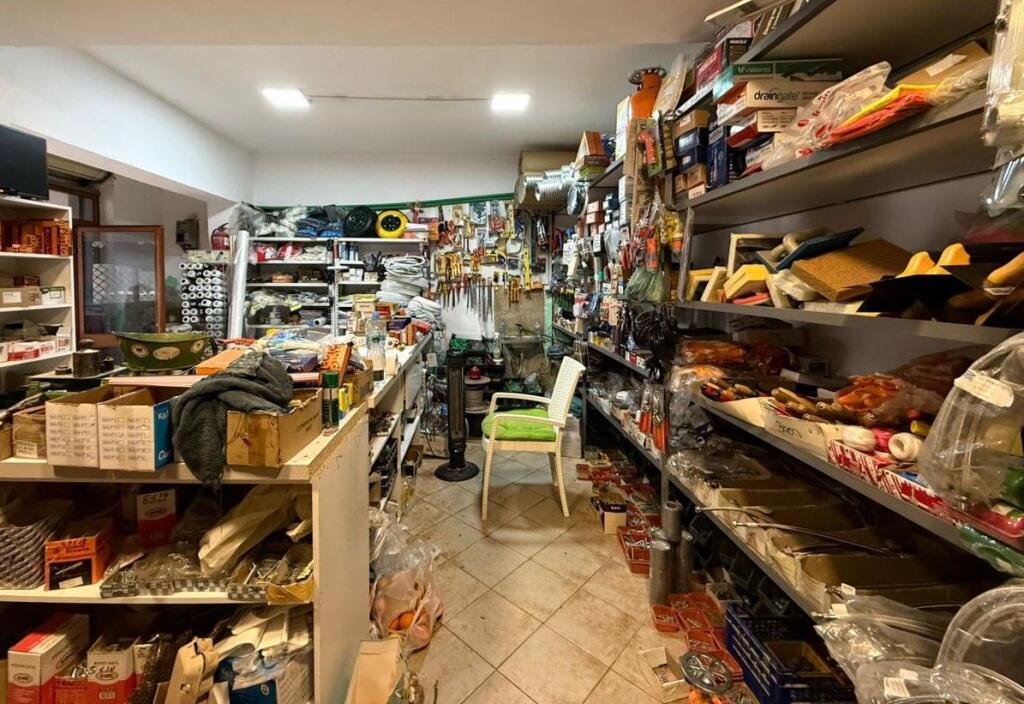 QERA, AMBIENT BIZNESI, KINOSTUDIO, TIRANE ID: 530581013-1