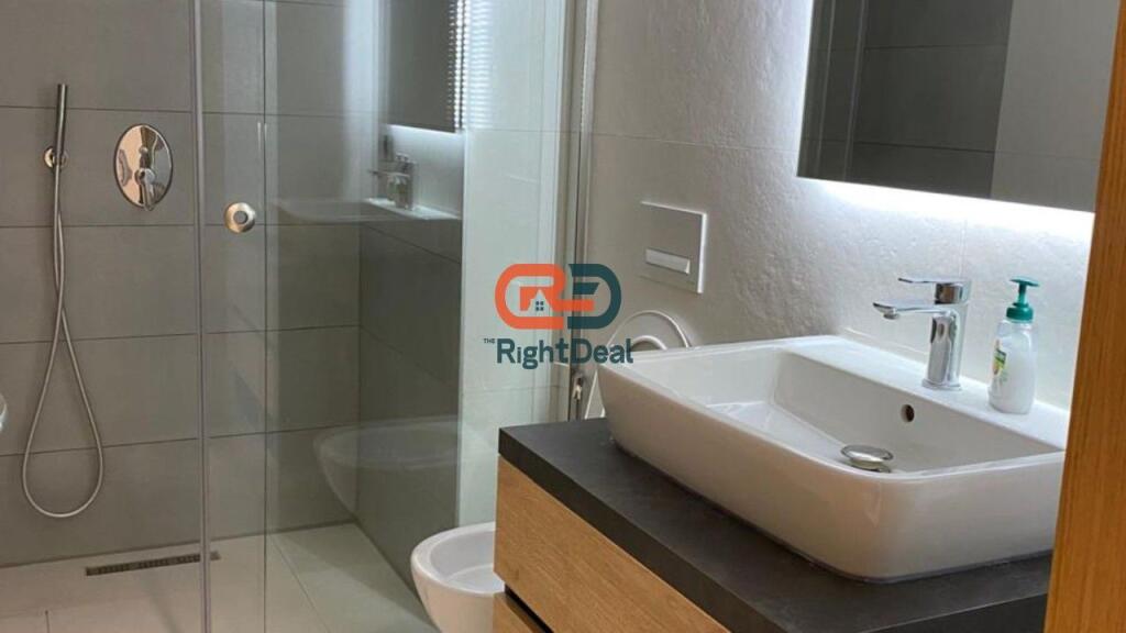 Tek Residenca Olea, Shitet Vile Luksoze e Mobiluar Dhe Me Pamje Nga Deti!