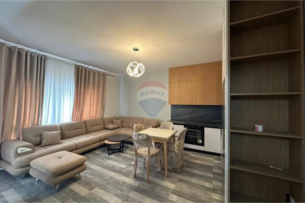 ZOGU I ZI, APARTAMENT 1+1 + POST PARKIMI - QIRA