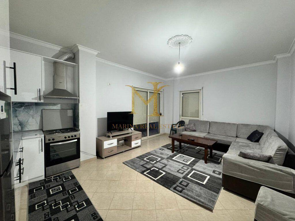 Jepet me qira apartament 1+1,Plazh Rrota e Kuqe,Durres