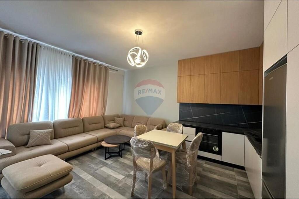 ZOGU I ZI, APARTAMENT 1+1 + POST PARKIMI - QIRA