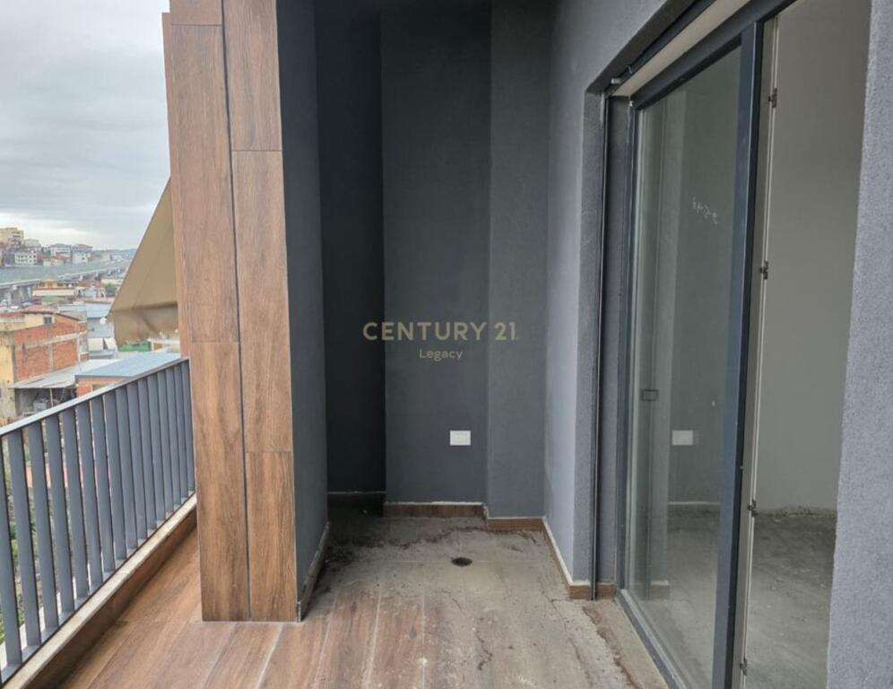 ✨ Apartament 2+1 për Shitje në Ali Demi – Ndriçim i Shkëlqyer &amp; Mundësi Personalizimi