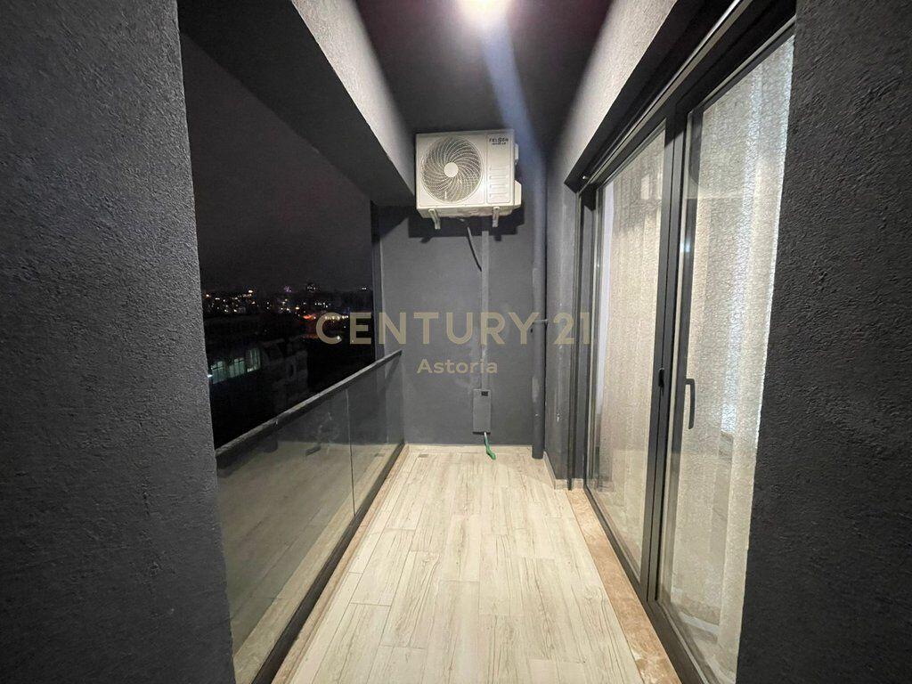 JEPET ME QIRA APARTAMENT 1+1+ POST PARKIMI, TE OASIS RESIDENCE, UNAZA E RE.